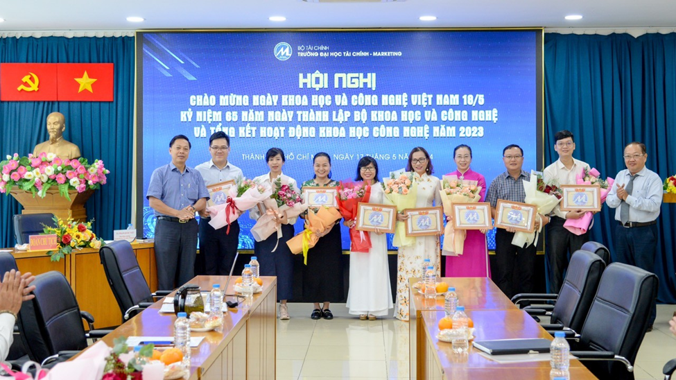 HỘI NGHỊ CHÀO MỪNG NGÀY KHOA HỌC VÀ CÔNG NGHỆ VIỆT NAM 18/5 VÀ TỔNG KẾT HOẠT ĐỘNG KHOA HỌC CÔNG NGHỆ NĂM 2023 